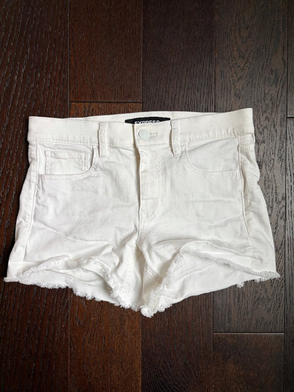 Express Shortie Mid-Rise Jean Shorts (White) - Size 4